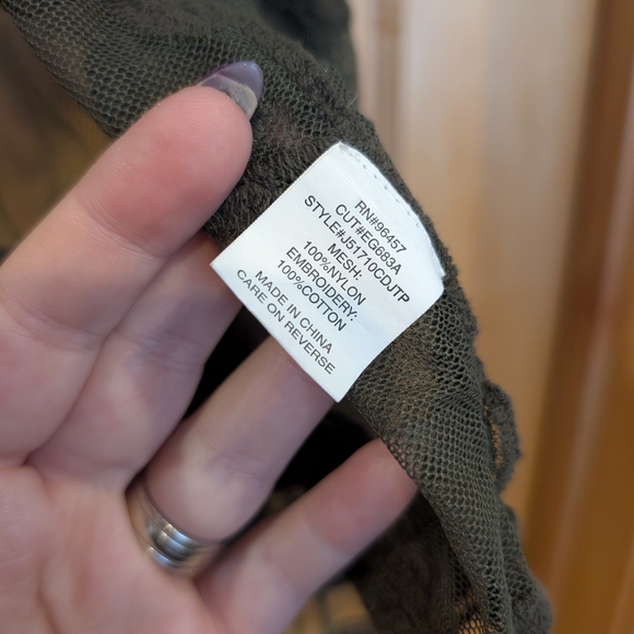 LUQ Olive Sheer Lace Kimono - Picture 3 of 10